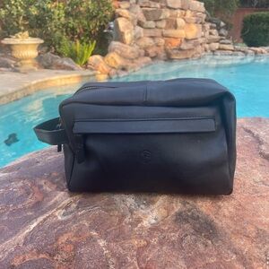 NWOT Valentina In Pell Black Leather Toiletry Travel Case